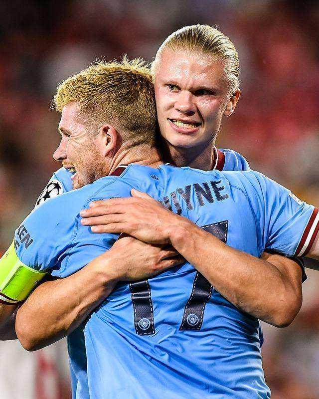 剑南春｜15连胜！拜仁3-0药厂，雅克松德甲首球，格纳布里建功（剑南春｜拜仁3-0击败药厂豪取15连胜，雅克松收获德甲处子球，格纳布里破门）