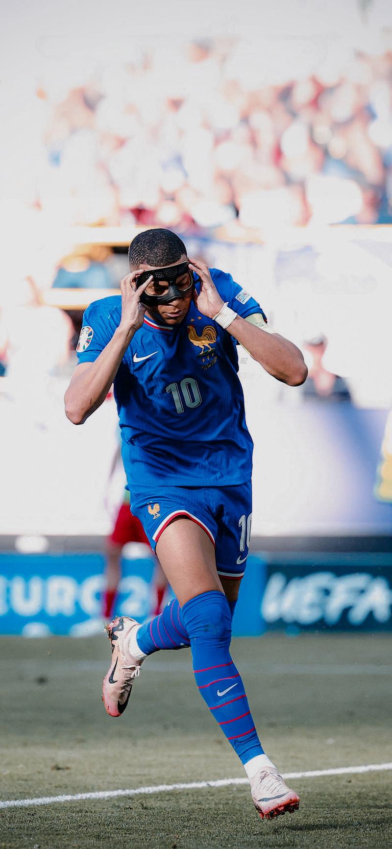 迈阿密国际联合主席：我说梅西是史上最佳球员，老板说那就签下他（迈阿密国际联席主席：我认定梅西是历史最佳，老板回应：那就签下他）