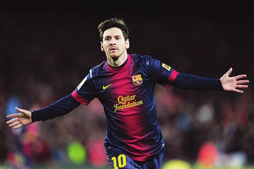 迪马：维埃拉即将下课，他不会带热那亚参加对阵萨索洛的比赛（迪马称维埃拉将下课，热那亚战萨索洛不再由他执教）