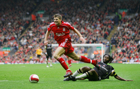 破魔咒！千叶前三年均掉链子无缘升级，今日让三追四晋级决赛（终结魔咒！千叶挥别三年升级失利，今夜上演让三追四挺进决赛）