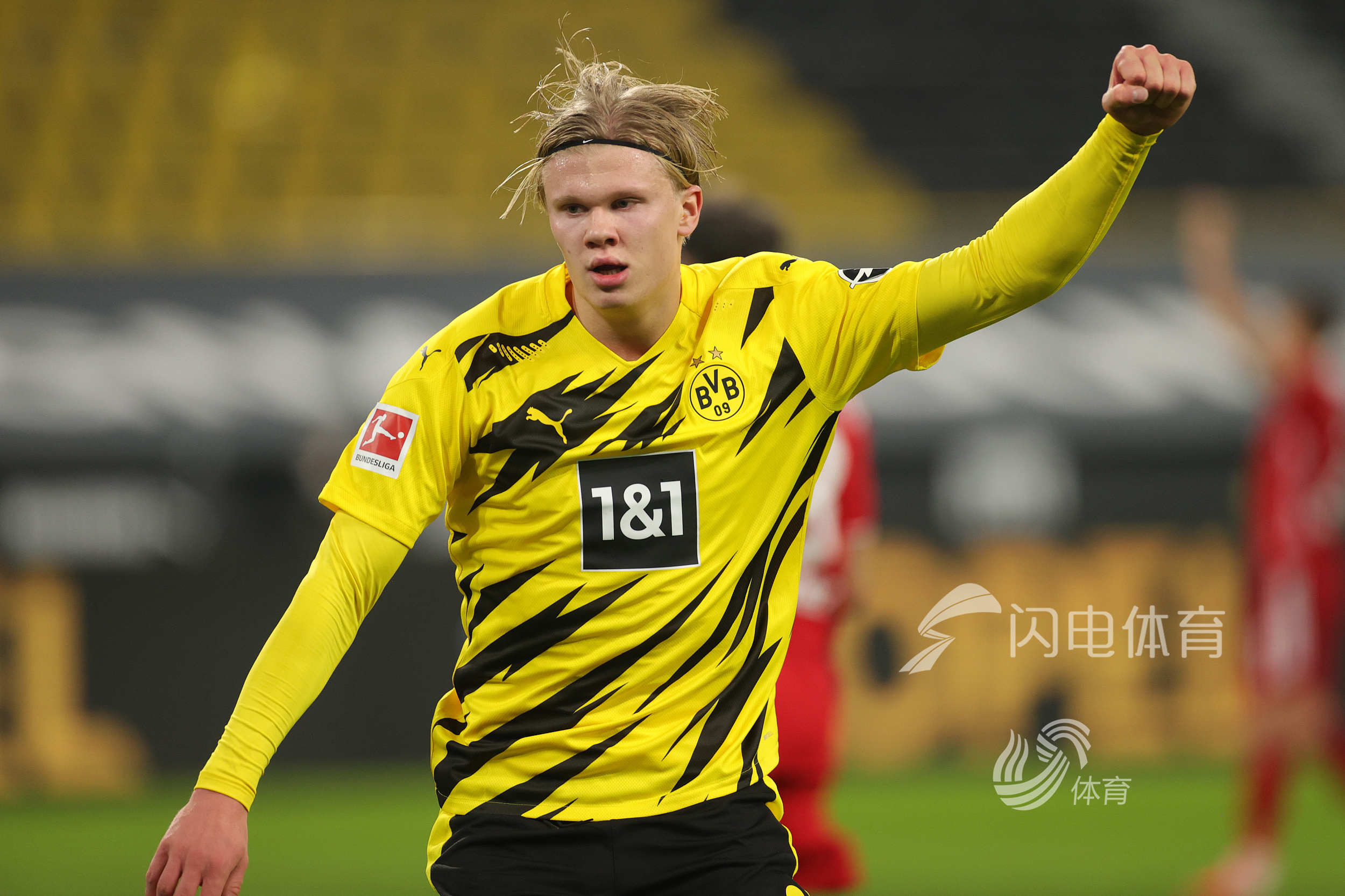 后防吃紧！热刺队长累积5张黄牌停赛无缘战富勒姆（防线告急！热刺队长累积五黄停赛，缺席与富勒姆之战）