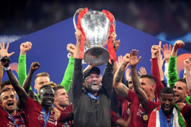 阿德耶米妻子发帖指责科瓦奇：拜托啊兄弟，怎么能把他换下去（阿德耶米妻子发声质疑科瓦奇：拜托兄弟，为何把他换下？）