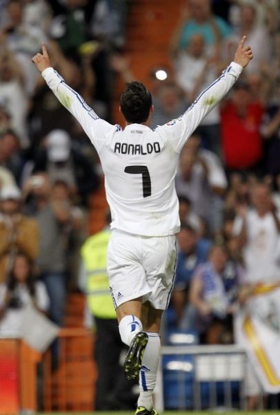 加拿大主帅：加拿大有机会拿小组第一；若能对阵意大利会很好（加拿大主帅：小组头名有望；若能遇上意大利将很理想）