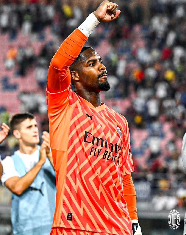 曼晚：曼联处理拉什福德的操作比曼城处理格拉利什更明智（曼晚：与曼城处理格拉利什相比，曼联在处置拉什福德上更为明智）