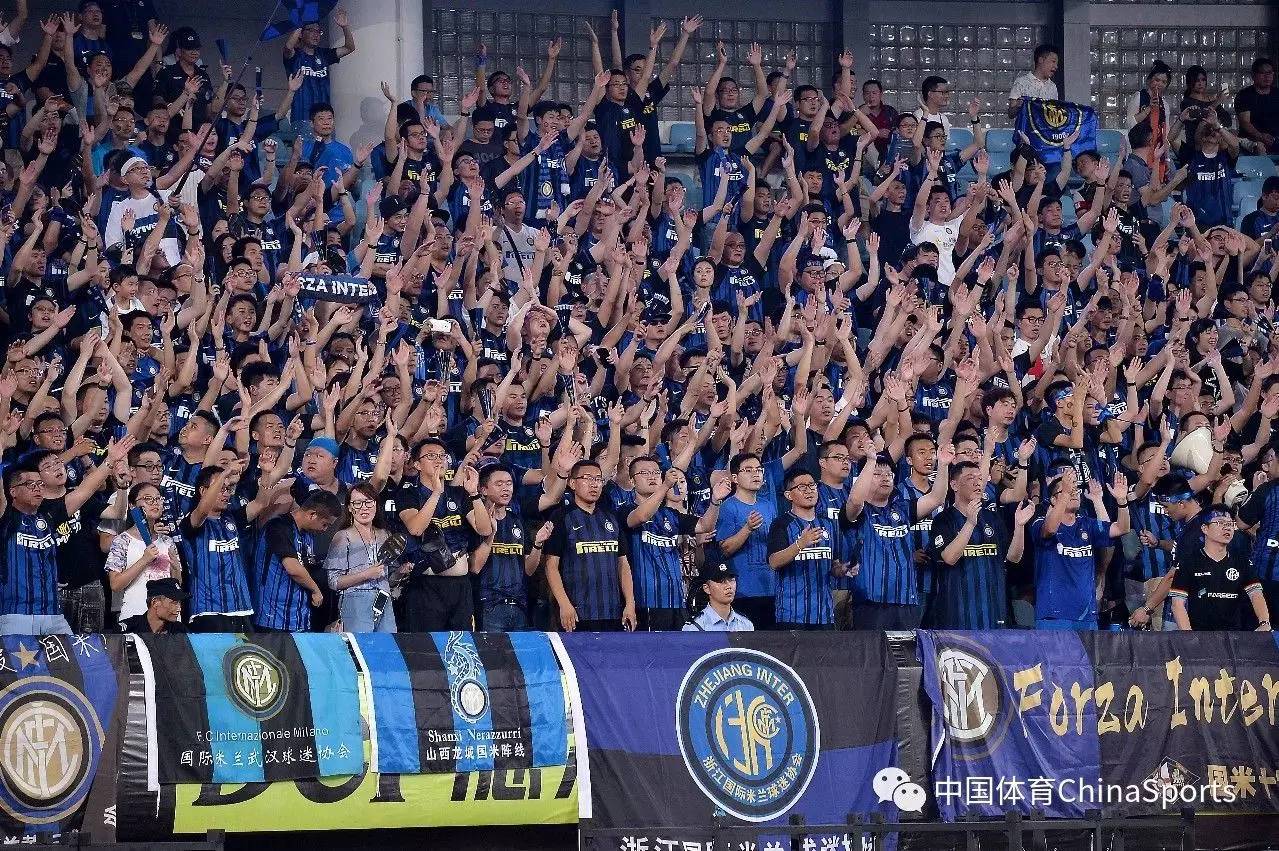 哈里王子48小时两次公开调侃特朗普，从ICE到世界杯火力不减哈里两度调侃特朗普特朗普暂未回应（哈里王子48小时内两次公开调侃特朗普：从ICE到世界杯火力不减，特朗普暂未回应）