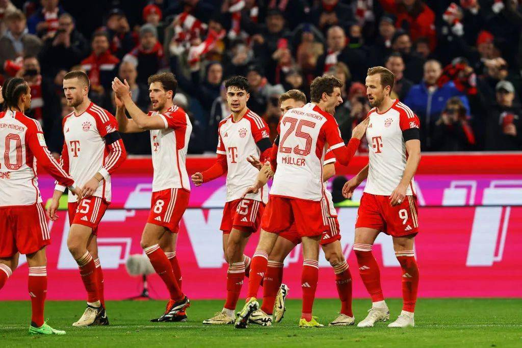 申花发布球队32岁生日海报，却把“32nd”写成“32th”（申花32岁生日海报闹乌龙，32nd被写成32th）