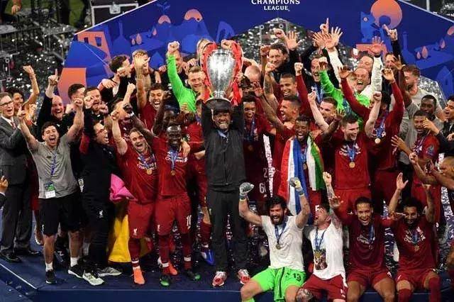 深圳男篮逆转广东王薪凯表现出色（深圳男篮完成逆转击败广东，王薪凯表现抢眼）